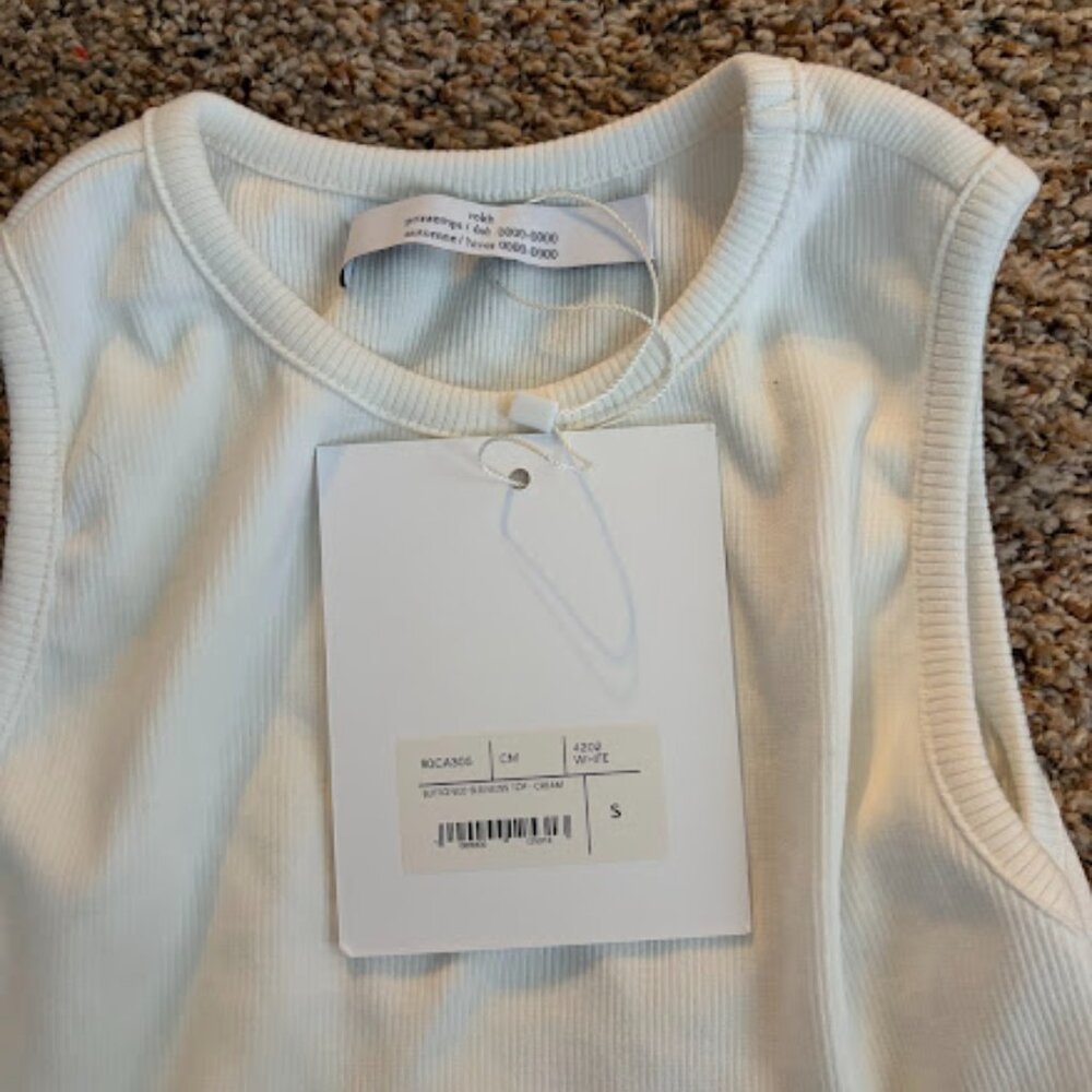 Rokh Ruffled Tank Top - Picture 2 of 3